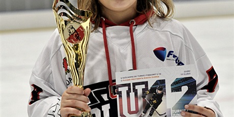 Powiększ grafikę: druzyna-zaka-starszego-gas-olivia-zdobywa-3-miejsce-w-nieoficjalnych-mistrzostwach-polski-u-12-w-hokeju-na-lodzie-650246.jpg