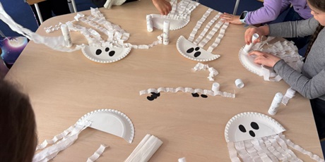 Powiększ grafikę: dyniowe-strachliwe-stworki-i-opowiastki-651290.jpg