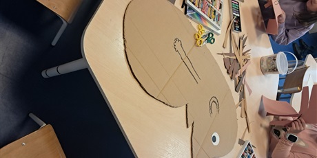 Powiększ grafikę: dzien-jeza-655023.jpg