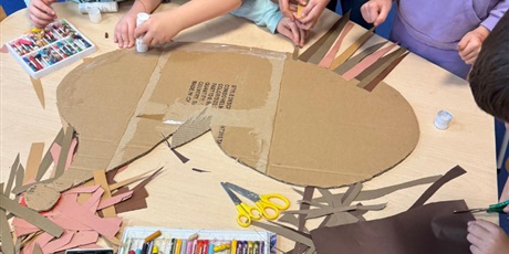 Powiększ grafikę: dzien-jeza-655036.jpg