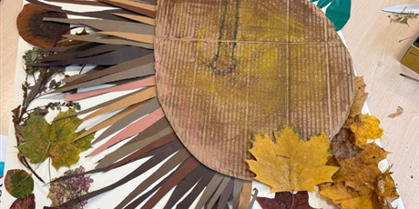 Powiększ grafikę: dzien-jeza-655040.jpg