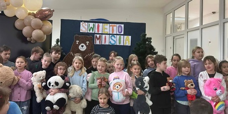 Powiększ grafikę: dzieci, zdjęcie grupowe