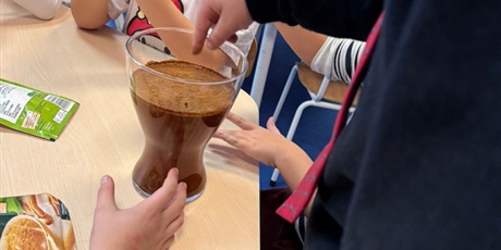 Powiększ grafikę: eksperymenty-i-doswiadczenia-w-swietlicy-654996.jpg