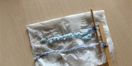 Powiększ grafikę: eksperymenty-i-doswiadczenia-w-swietlicy-661354.jpg