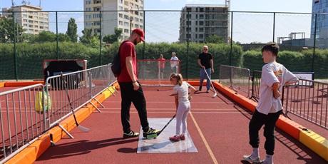 Powiększ grafikę: fotorelacja-ze-swieta-szkoly-i-festynu-624122.jpg