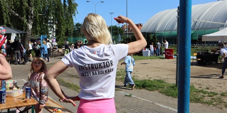 Powiększ grafikę: fotorelacja-ze-swieta-szkoly-i-festynu-624123.jpg