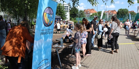 Powiększ grafikę: fotorelacja-ze-swieta-szkoly-i-festynu-624134.jpg