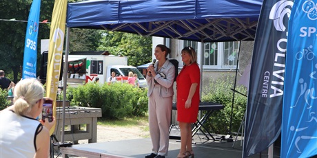 Powiększ grafikę: fotorelacja-ze-swieta-szkoly-i-festynu-624213.jpg