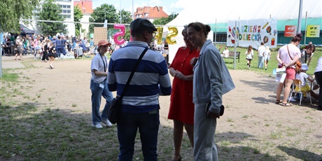 Powiększ grafikę: fotorelacja-ze-swieta-szkoly-i-festynu-624267.jpg