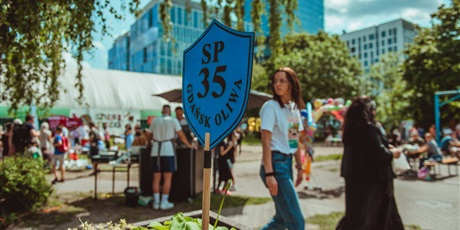 Powiększ grafikę: fotorelacja-ze-swieta-szkoly-i-festynu-624295.jpg
