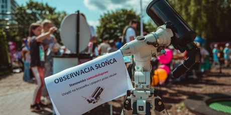 Powiększ grafikę: fotorelacja-ze-swieta-szkoly-i-festynu-624297.jpg