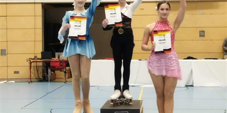 Nowa dyscyplina w naszej szkole - łyżwiarstwo figurowe na rolkach