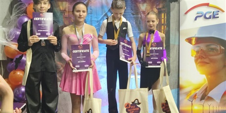 Powiększ grafikę: pge-halloween-cup-2025-w-bydgoszczy-w-lyzwiarstwie-figurowym-650278.jpg