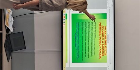 Powiększ grafikę: pierwsza-pomoc-przedmedyczna-711158.jpg