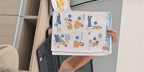 Powiększ grafikę: pierwsza-pomoc-przedmedyczna-711171.jpg