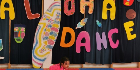 Powiększ grafikę: szkolny-konkurs-aloha-dance-616157.jpg