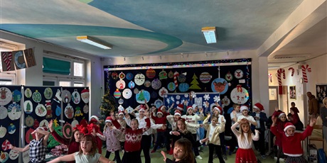 Powiększ grafikę: zyczenia-swiateczne-od-dzieci-ze-swietlicy-667945.jpg