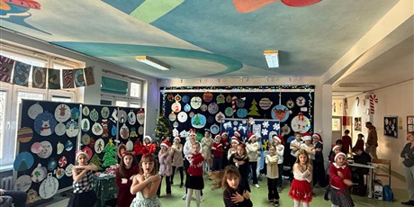 Powiększ grafikę: zyczenia-swiateczne-od-dzieci-ze-swietlicy-667951.jpg